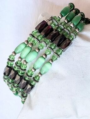 Magnetic Hematite Wrap-around Green & Black Beads Bracelet